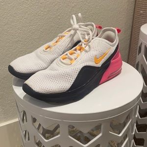 Nike Air Max Motion